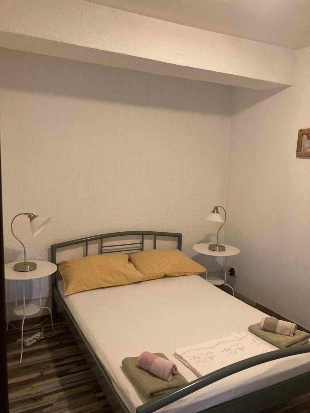 Guest House Busurelo Polace Bilik gambar